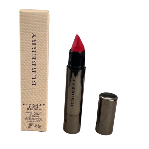 NEW Burberry Full Kisses Lipstick No.553 Military Red - Picture 4 of 8
